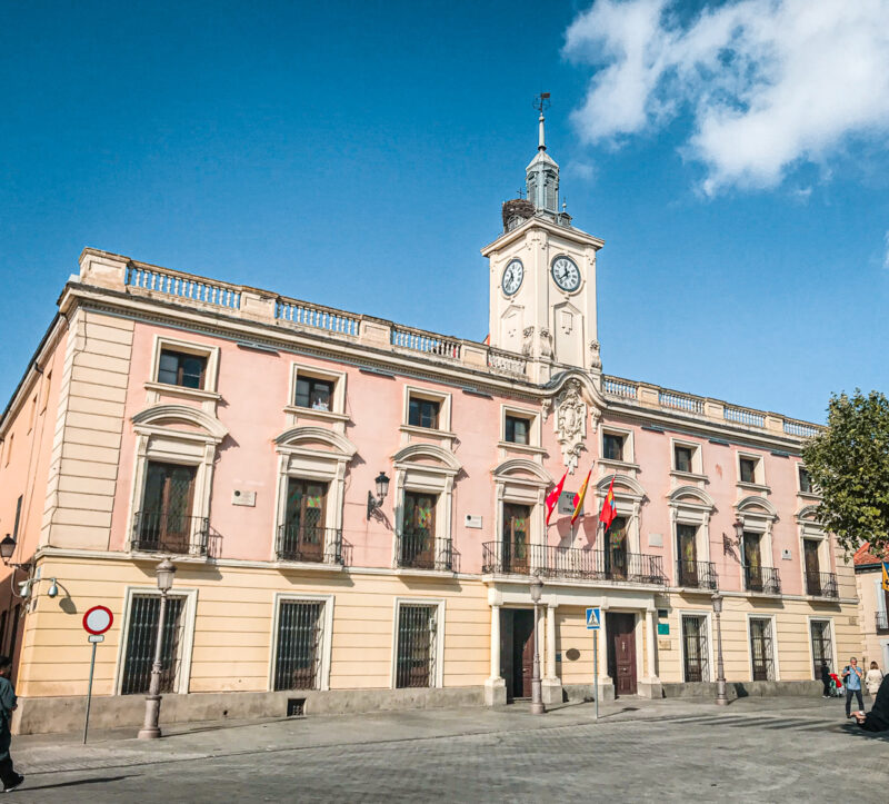 Visit Alcalá de Henares: the city of Cervantes