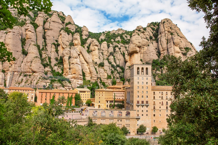 monastère de Montserrat dans le parc naturel de Monserrat en Catalogne