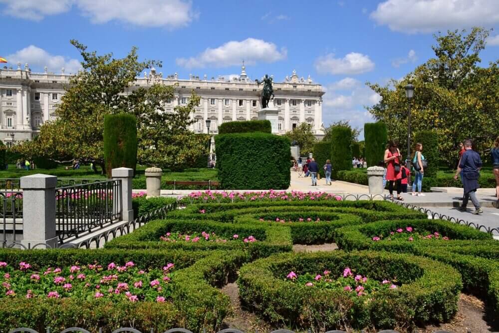 La Plaza de Oriente - Palais Royal